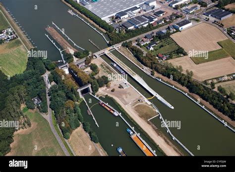 anaal limburg|Juliana Canal